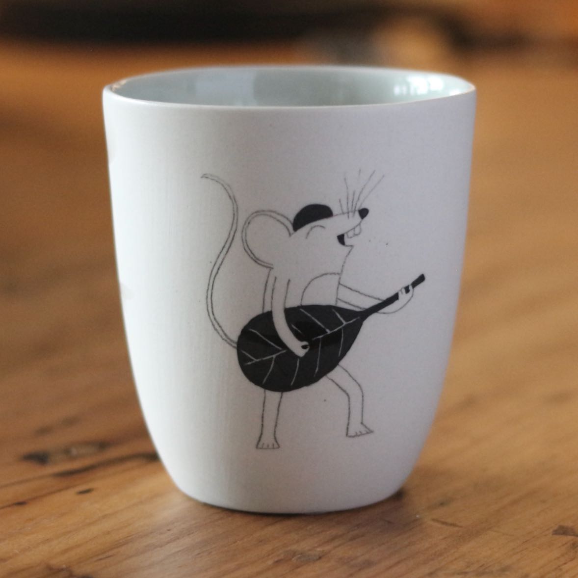 Ceramic Cup - Mouse Guitar